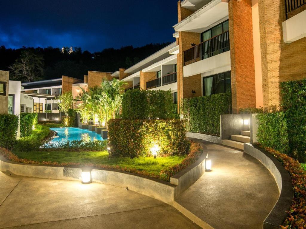 B2 Mae Hong Son Premier Hotel Extérieur photo