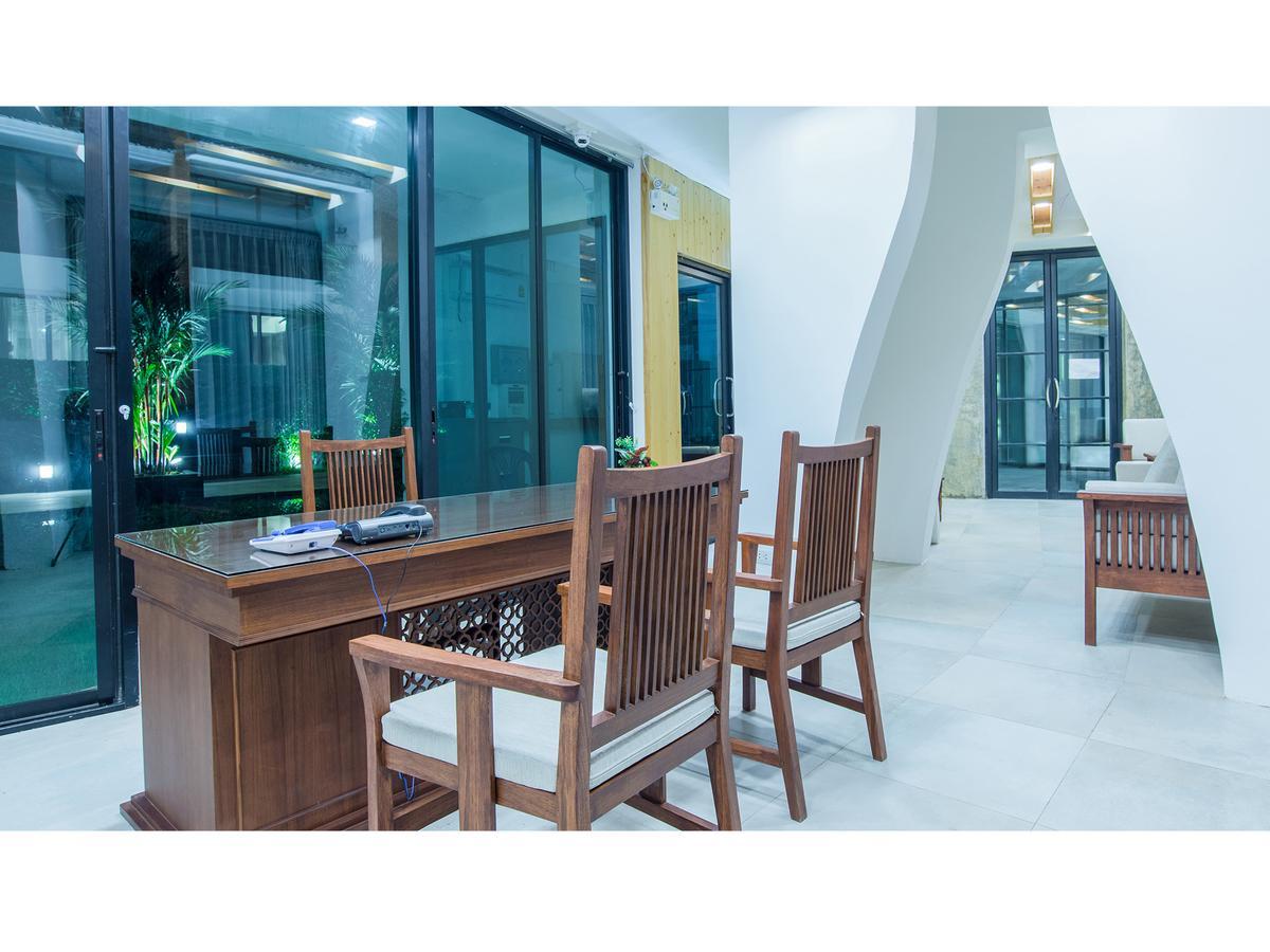 B2 Mae Hong Son Premier Hotel Extérieur photo